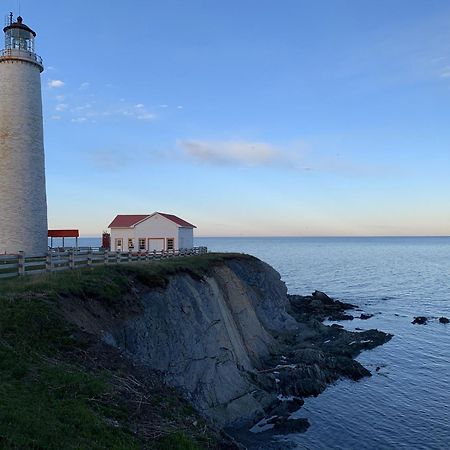 Motel Du Haut Phare Cap-des-Rosiers Екстериор снимка
